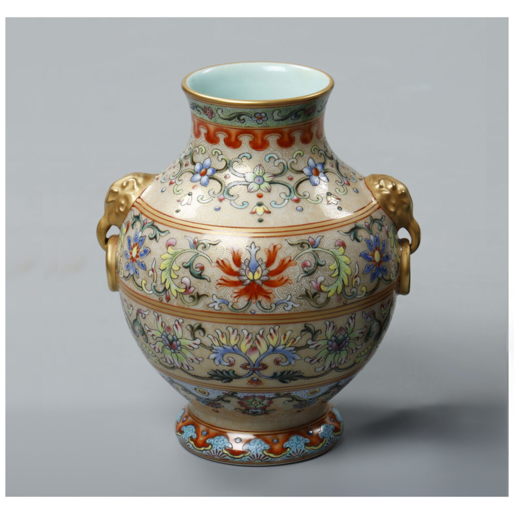 乾隆年製珐琅彩賞瓶 瓷器 美術品 置物 国立故宮博物院 3D文物鑑賞-3D文物-清 乾隆 琺瑯彩龍舟胆瓶